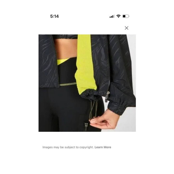 Fabletics Women’s Stace Woven Cropped Jacket / Black And Yellow - Picture 15 of 15